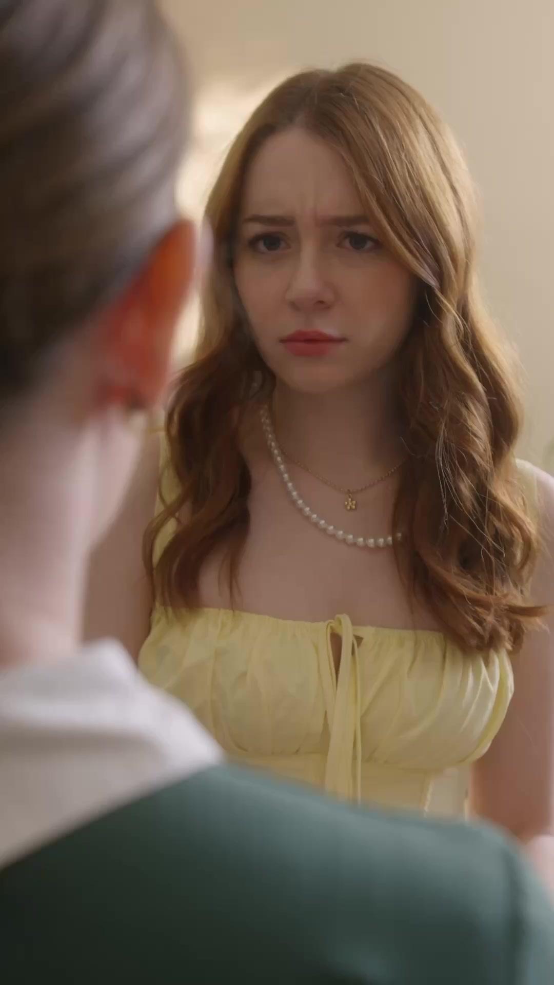 The Mafia Boss' Secret Maid