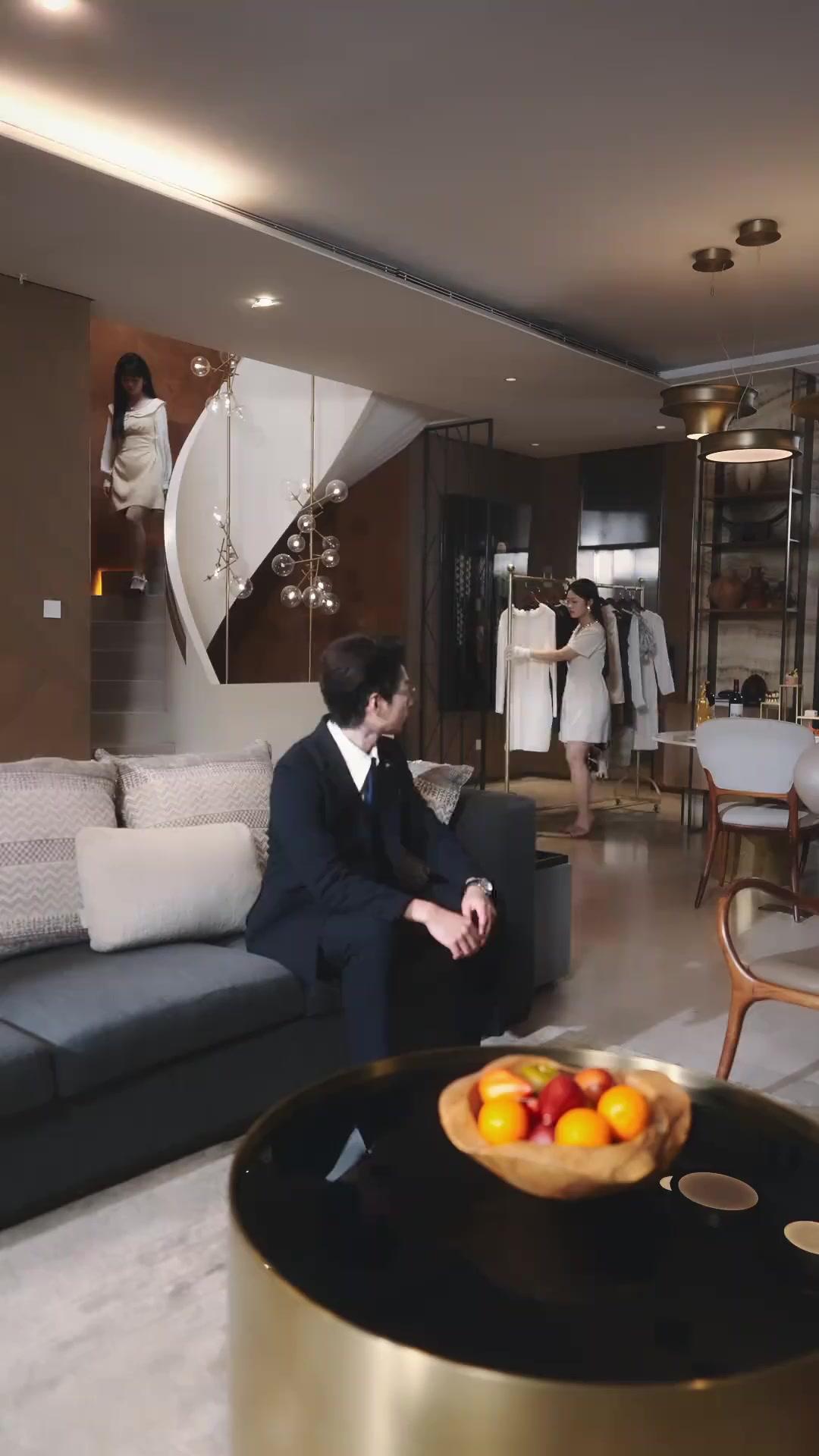 Putri Gila Singkirkan Putri Licik