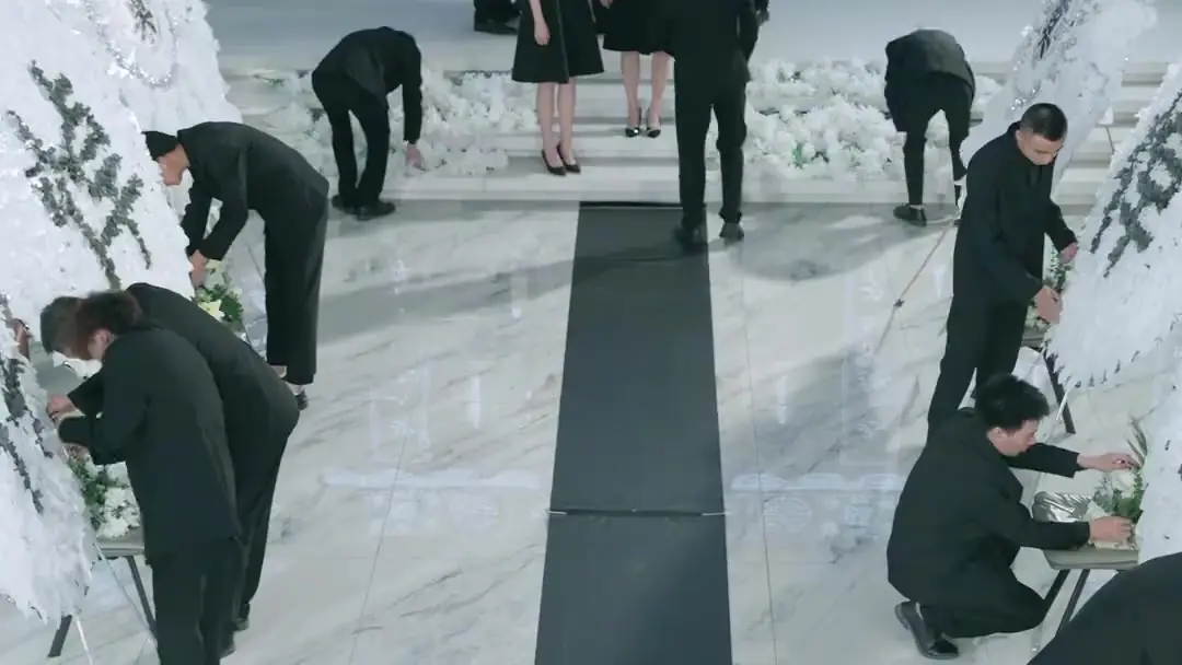 The Nanny's Web: The Portrait That Refused to Stay Still