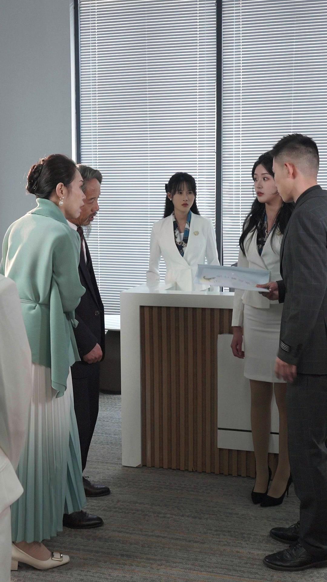 His Love, Her Weapon