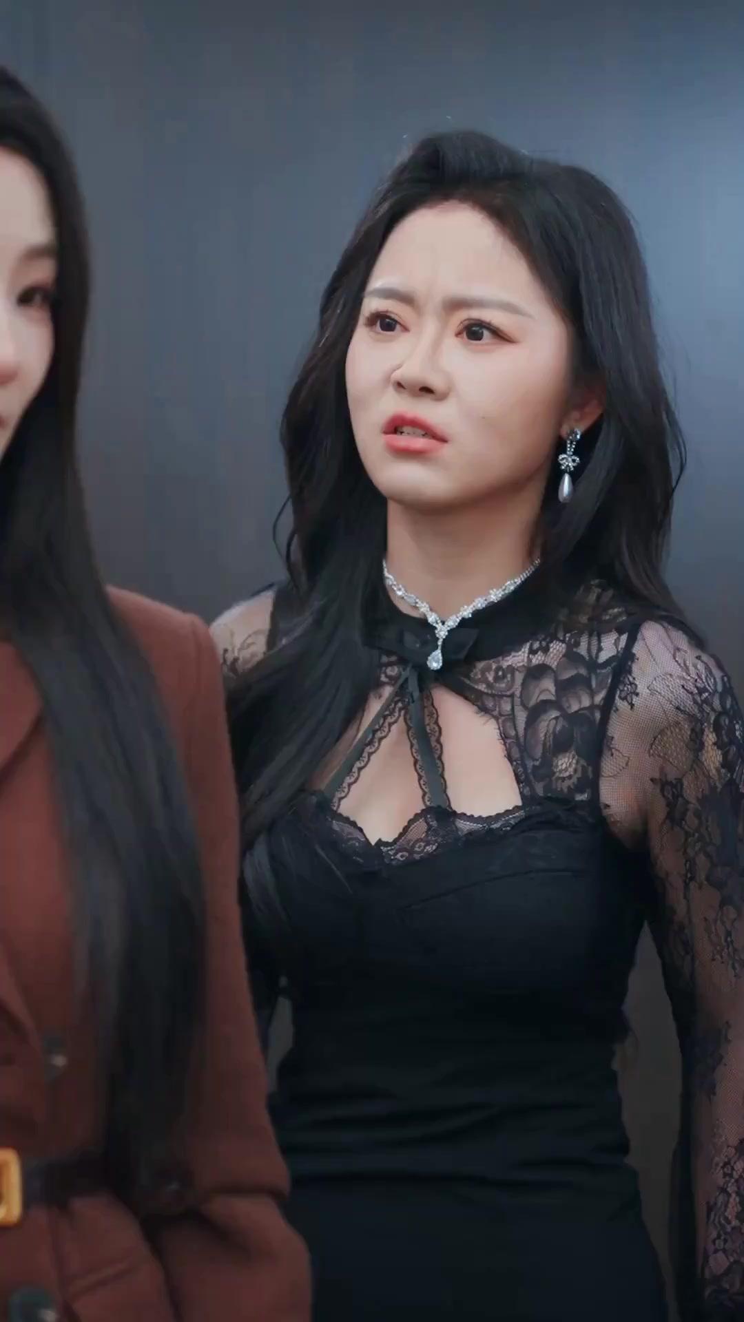 (Dublagem) Namorado de Fachada