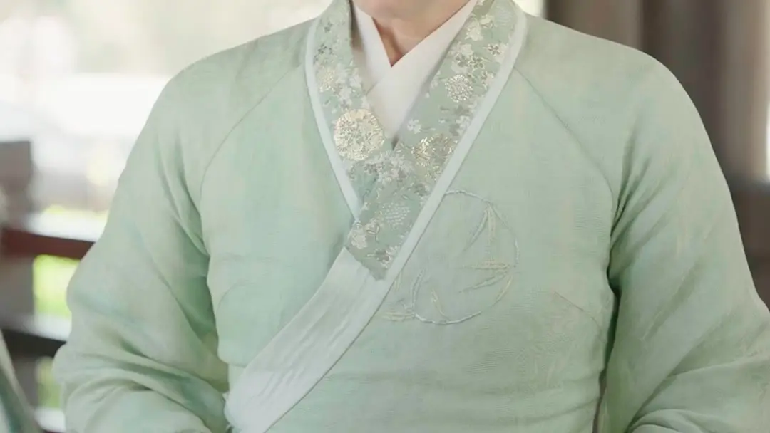 Corridor of Glances & Unfinished Hands