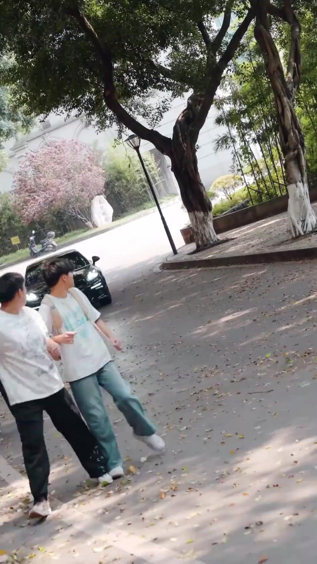 Mission: Schulkönigin erobern!