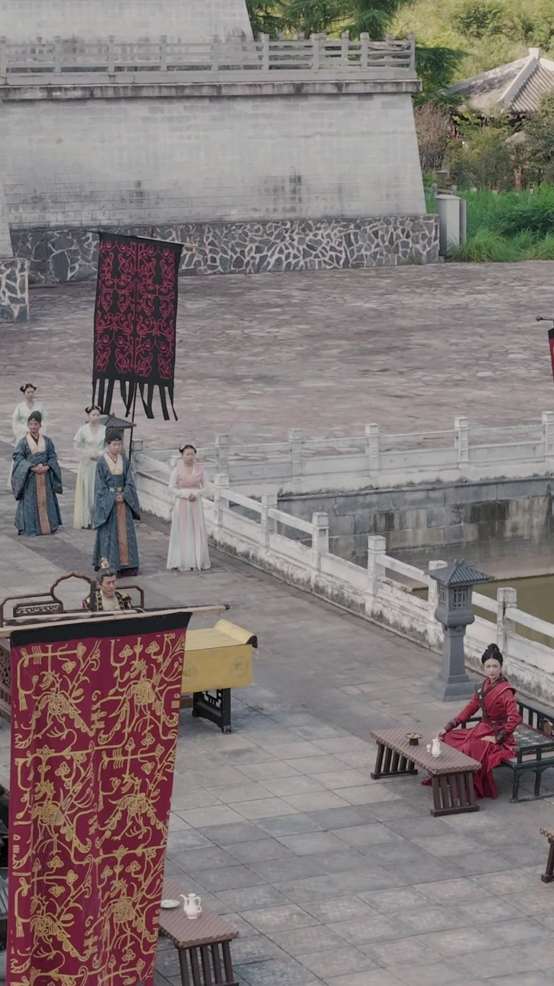 บัลลังก์หงส์