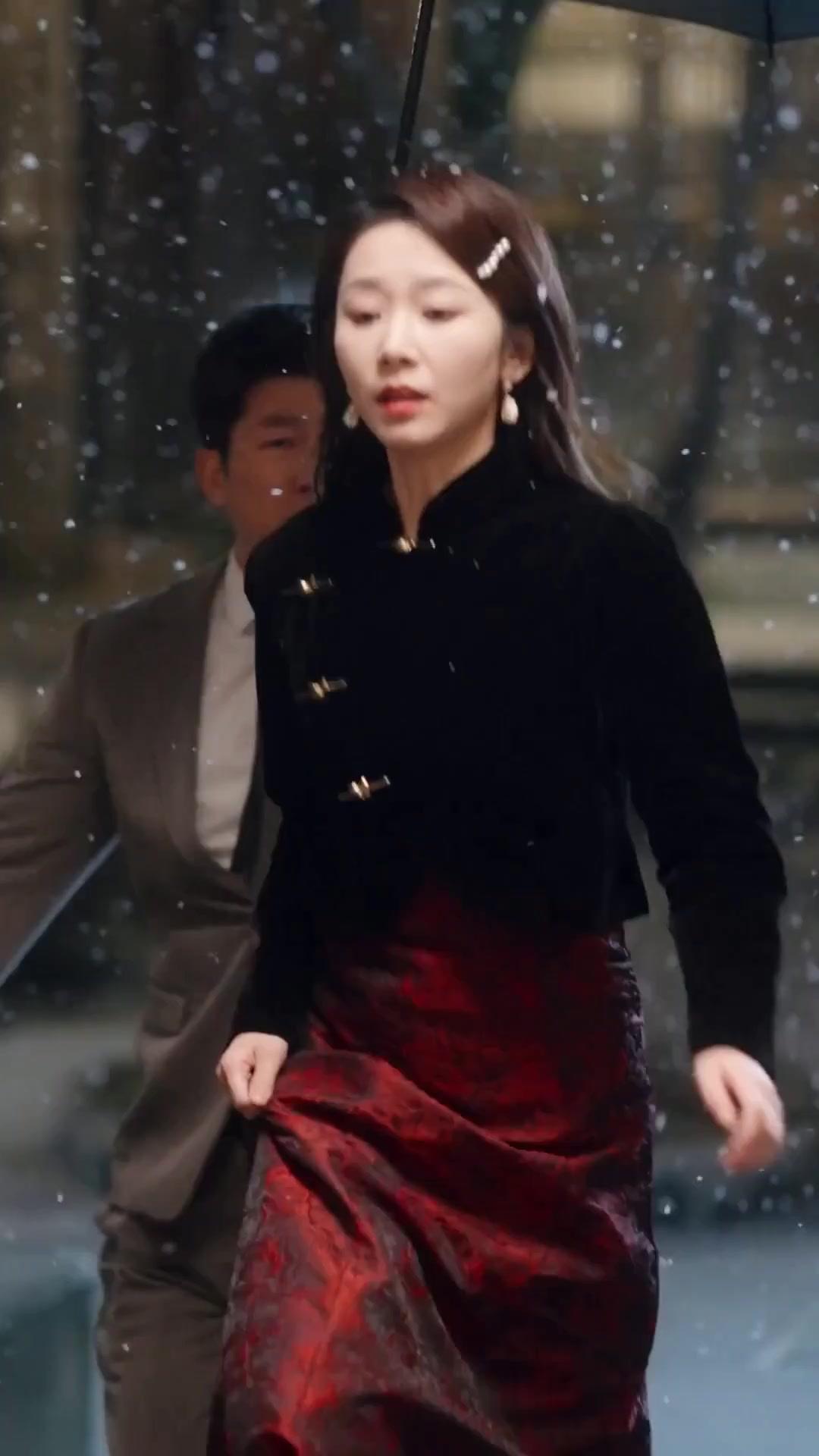 (Dublagem) Amor em Duas Vidas, Destino em Vão