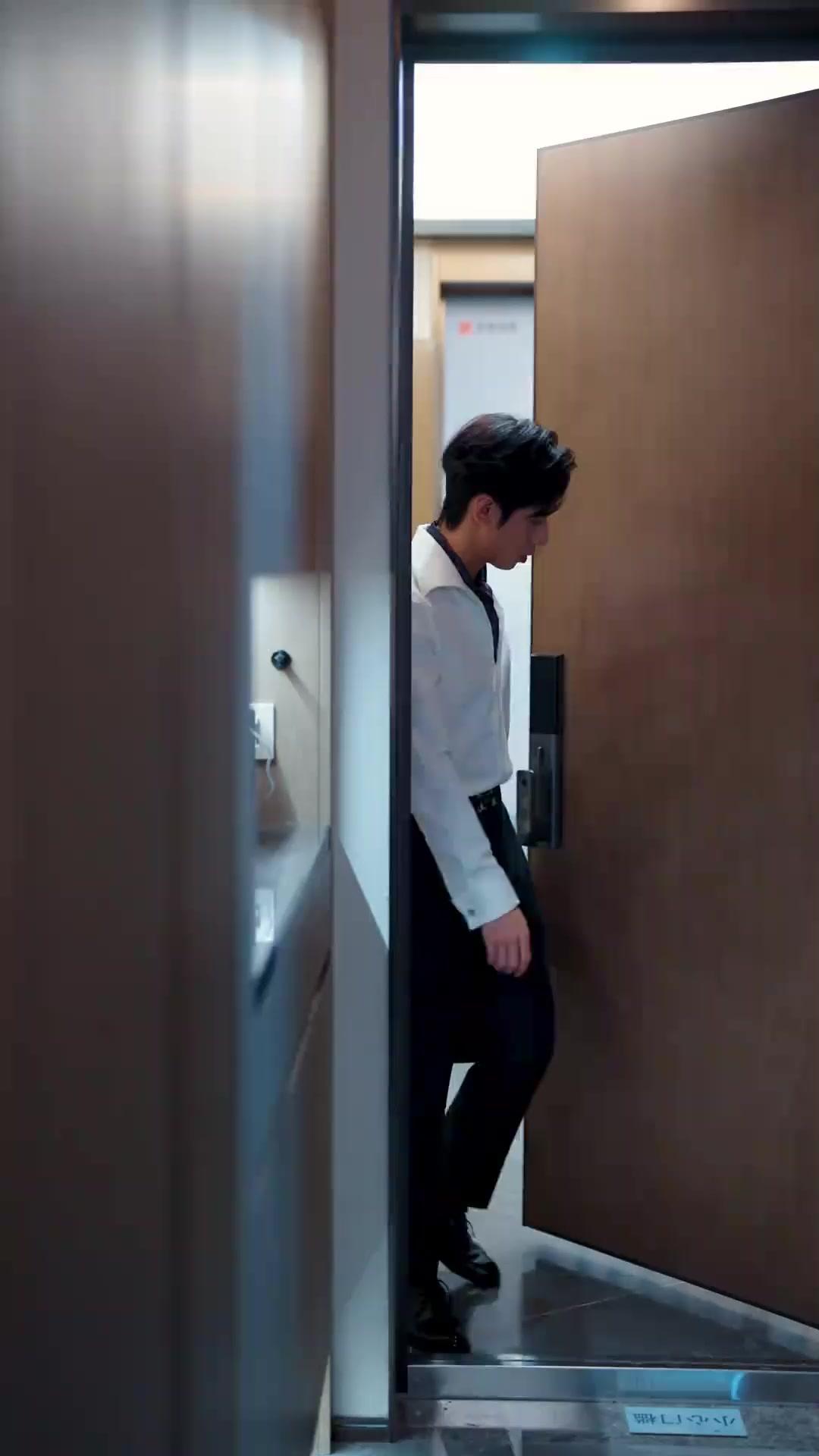 (Sulih suara)Hidup Berubah dalam Sekejap