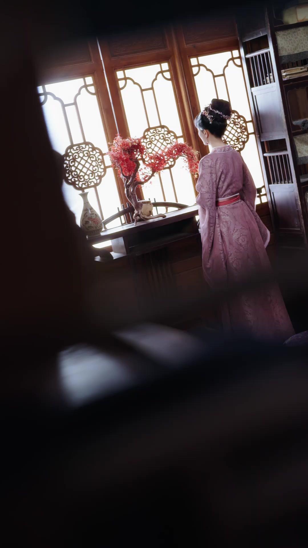 Phu Nhân Bất Ổn