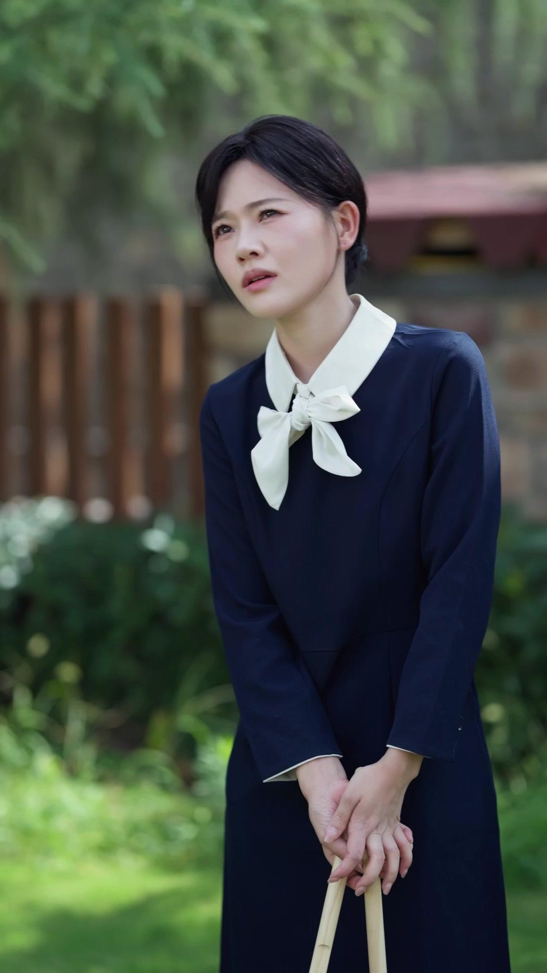 Dusta Terbongkar, Cinta Bermahkota