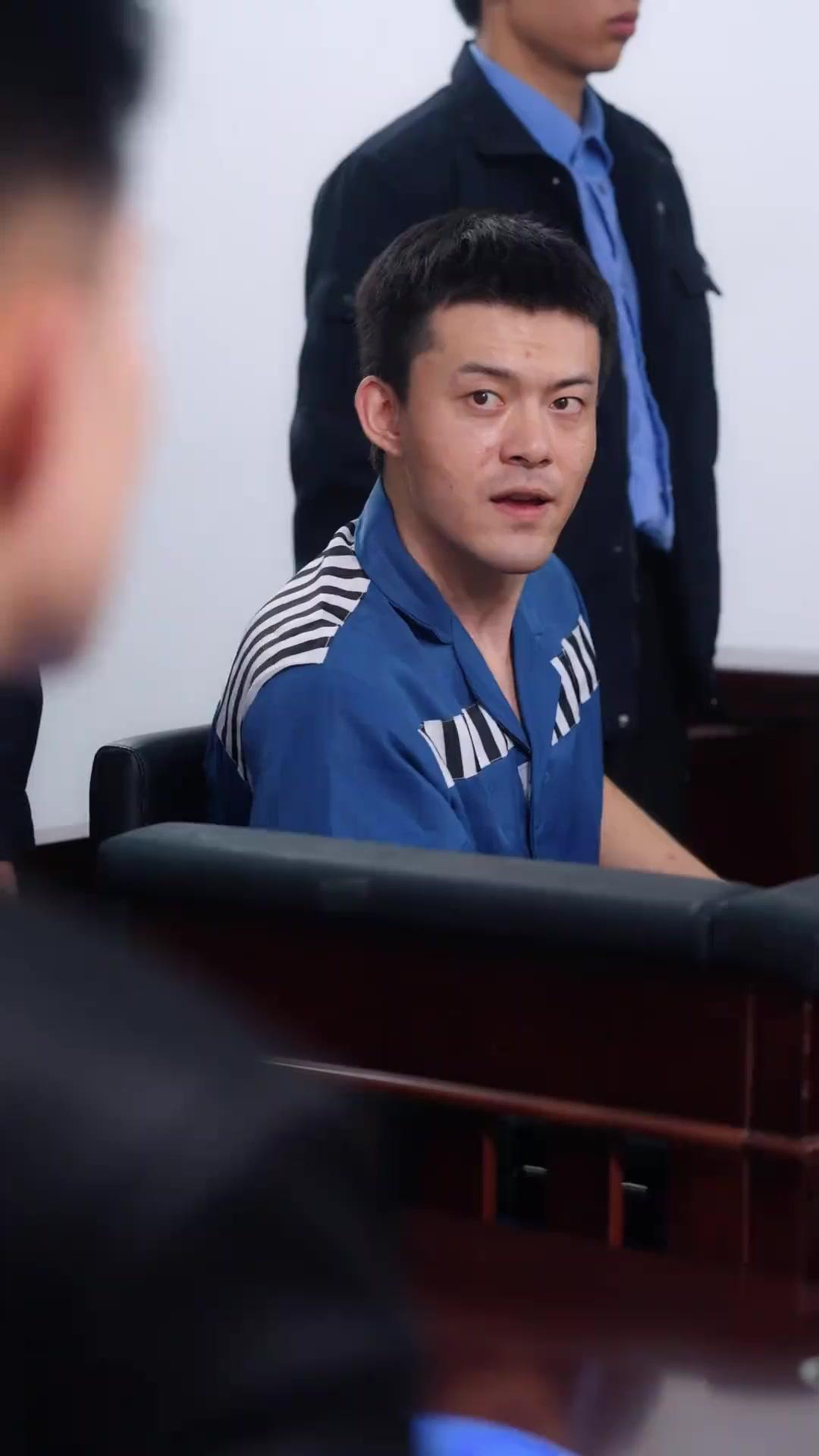 Bunga Berduri di Ruang Sidang