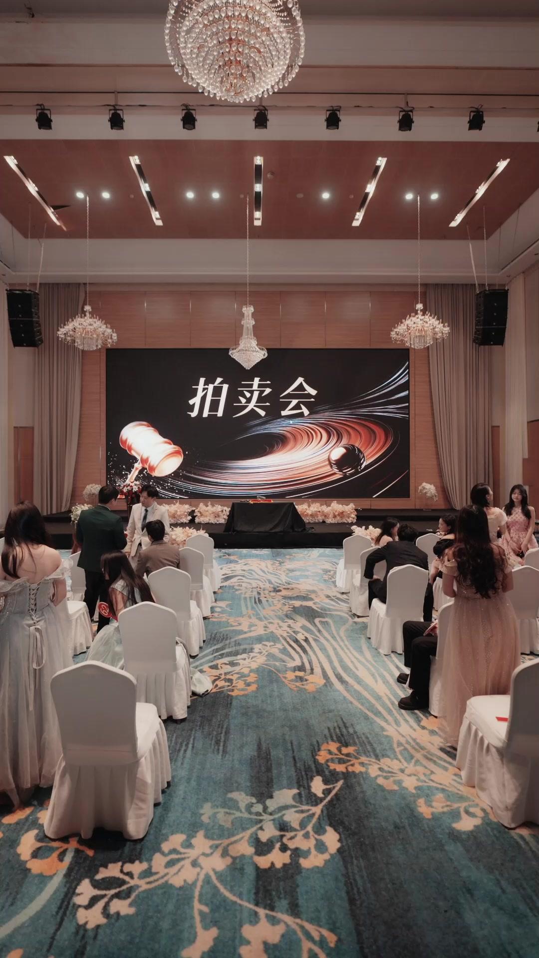 糟糕我喵星公主身份藏不住了