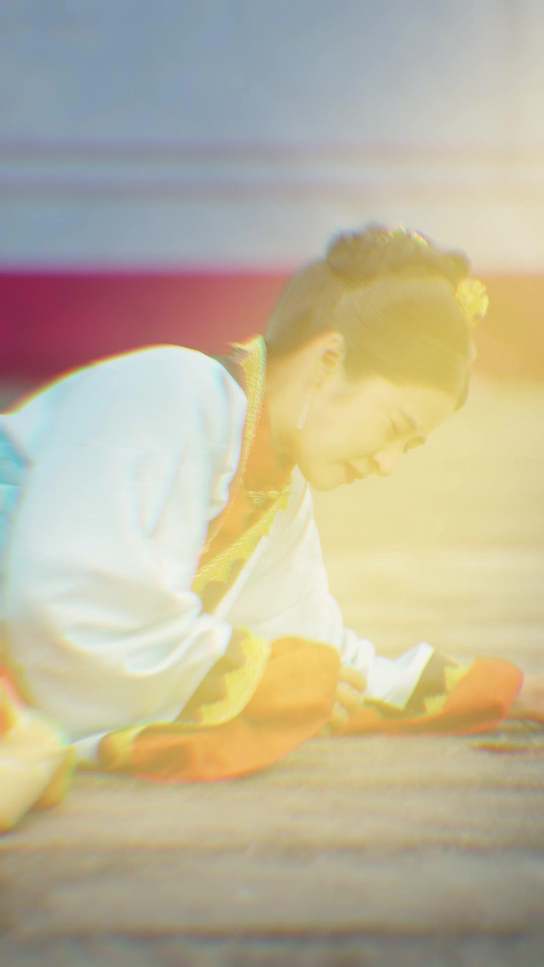 Jangan Berisik, Dewa Silat Lahir