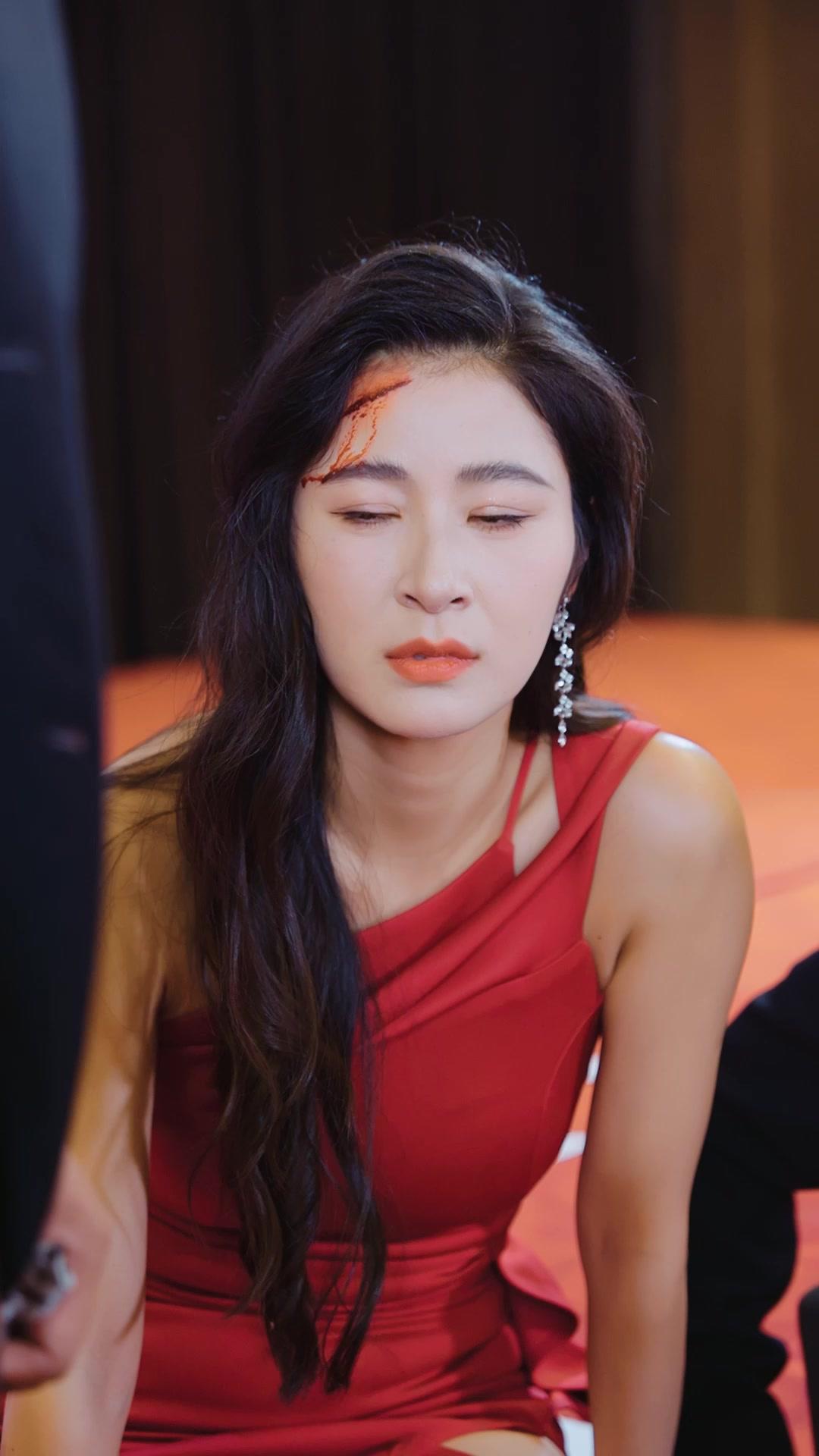 Suami Pengkhianat, Istri Bangkit