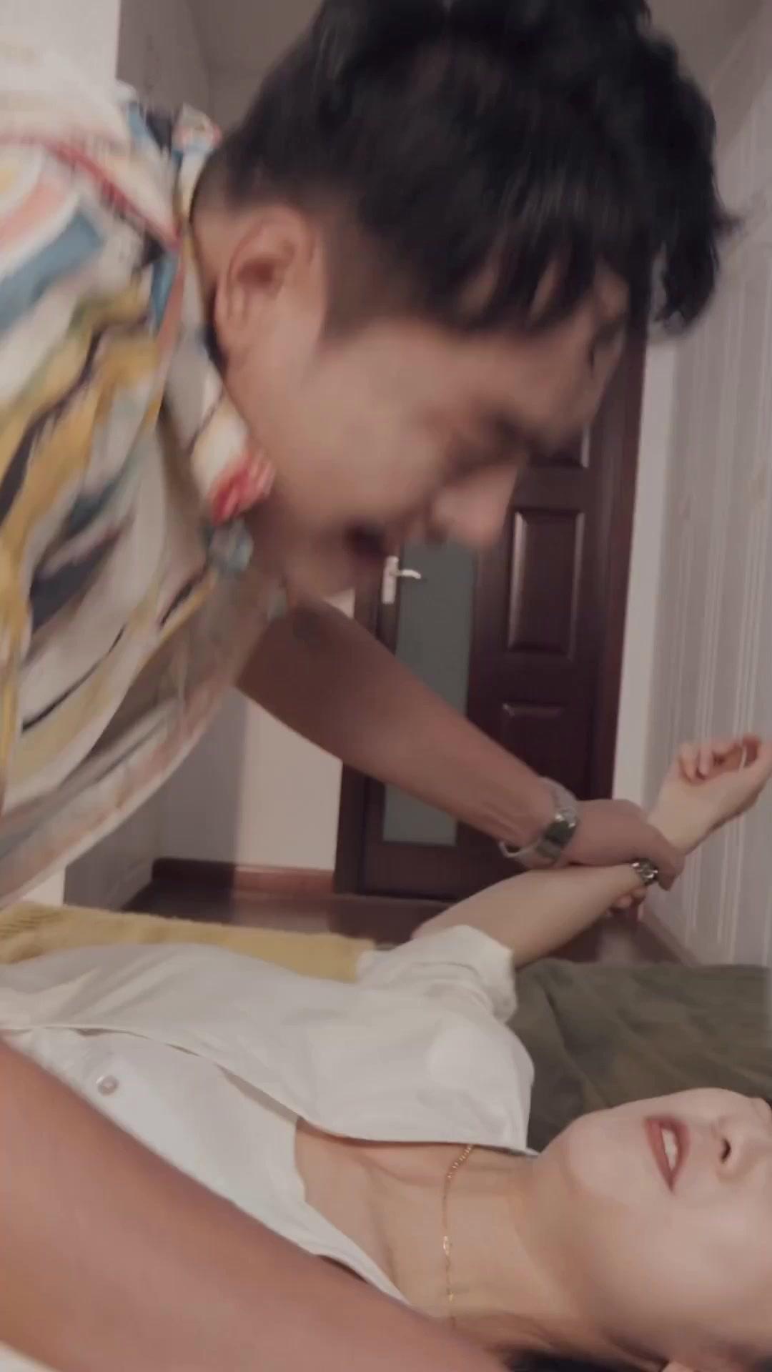  Putri Kaya Disangka Pembantu