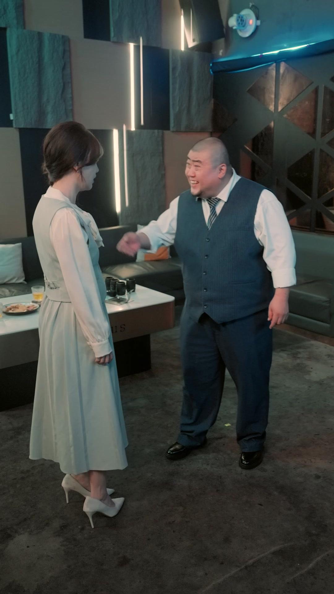 Nữ Chủ Tưởng Gia