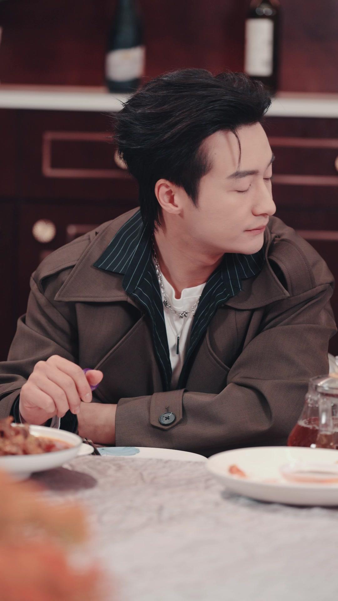 Jailed Loser? True All-Rounder God!