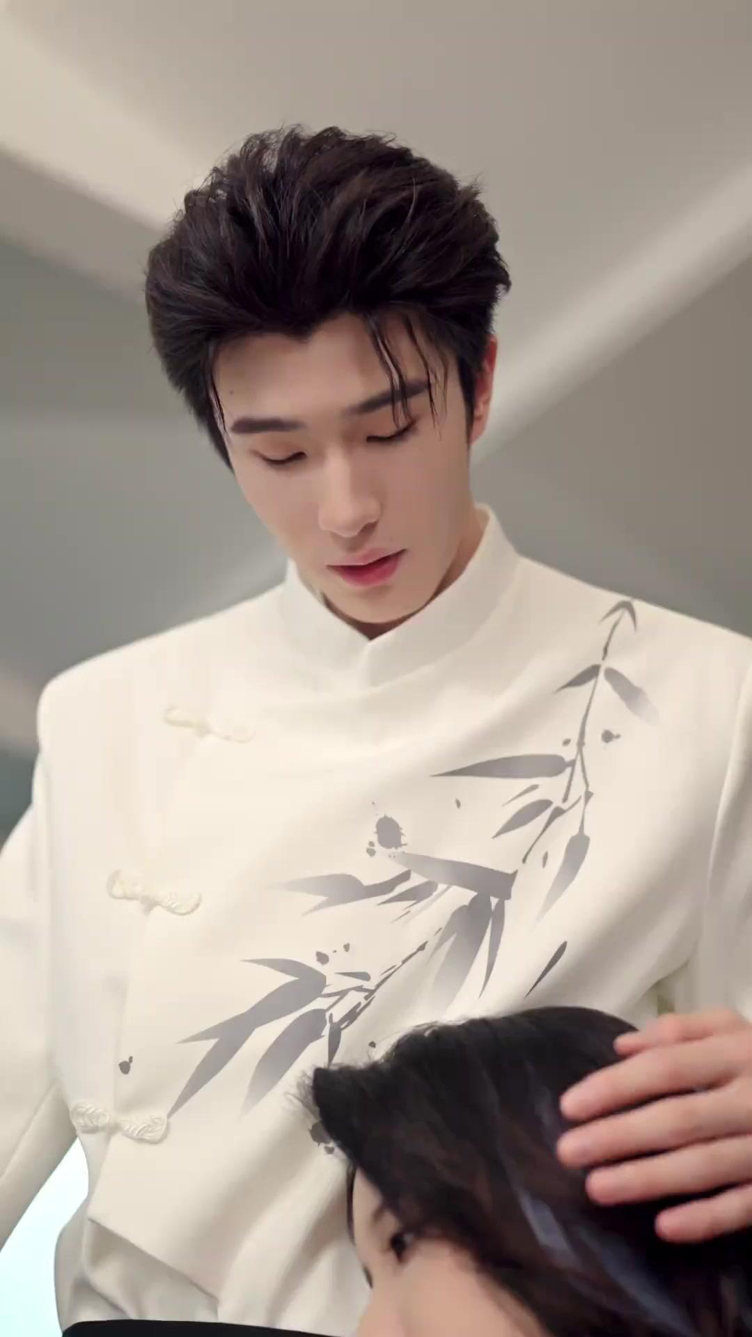 Hired a Billionaire as Baby’s Dad 