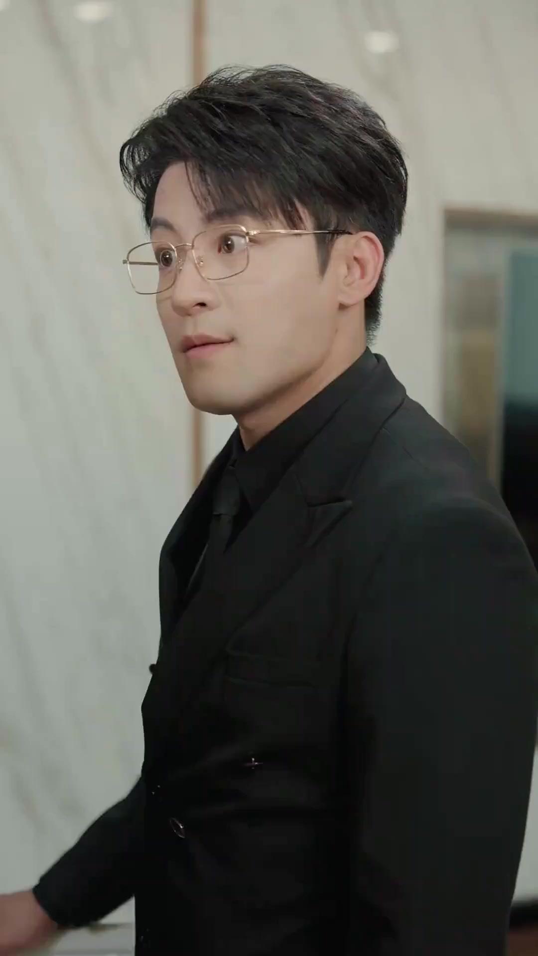 (Dubbed)Trophy Husband No More