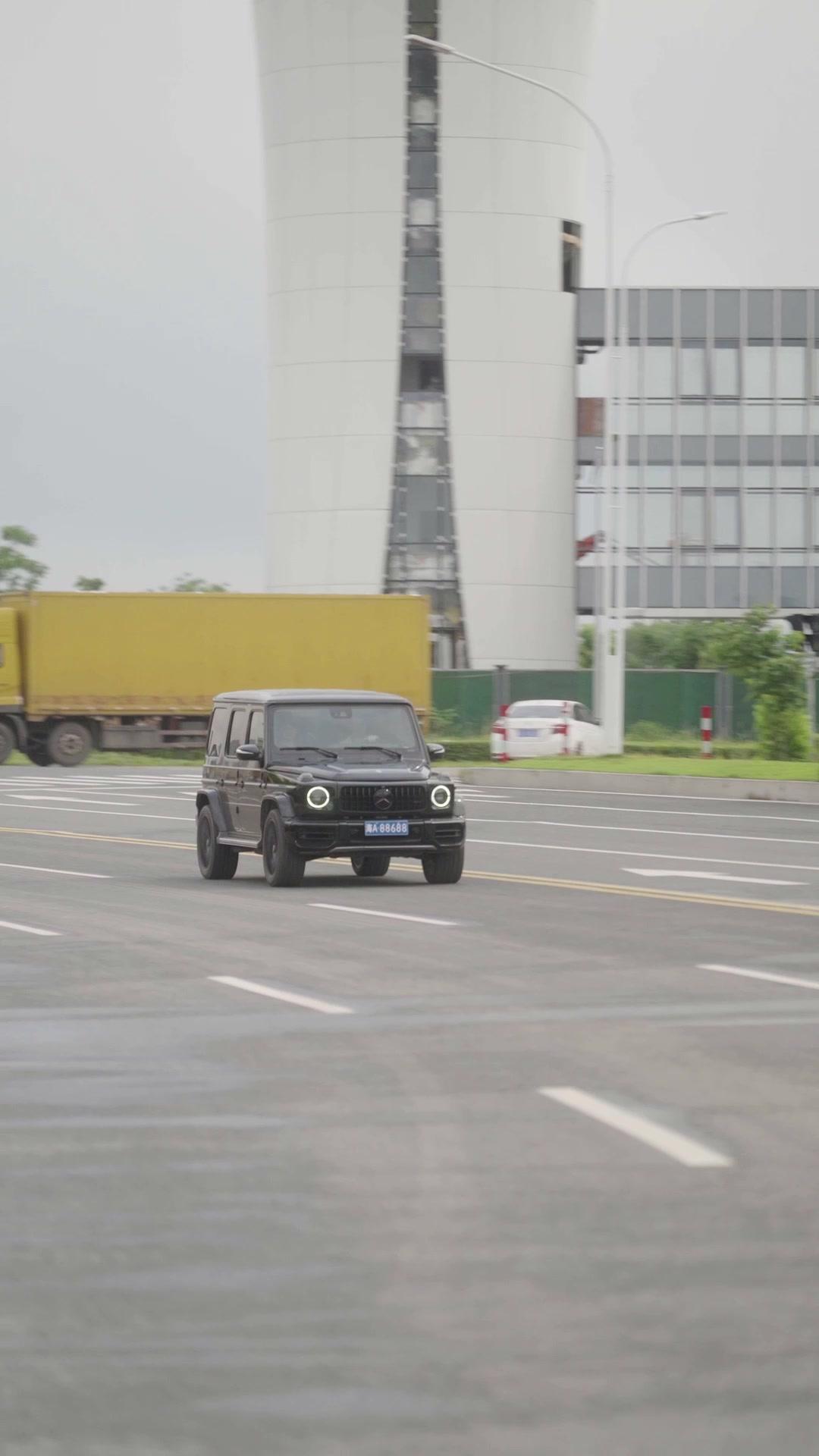 Api Dendam, Cinta yang Terkubur