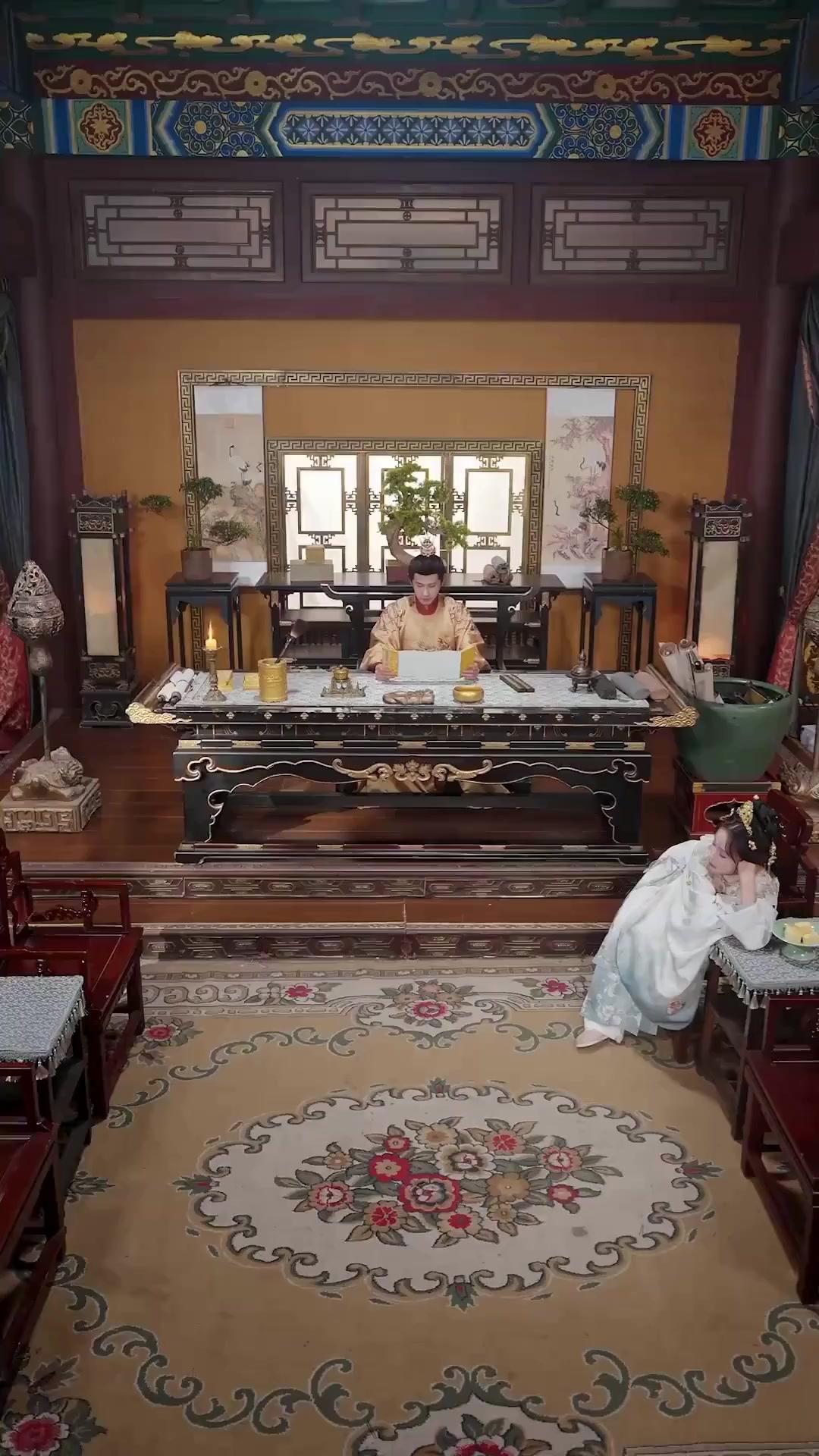 (Dubbed) Wow! Nap Girl Runs the Harem