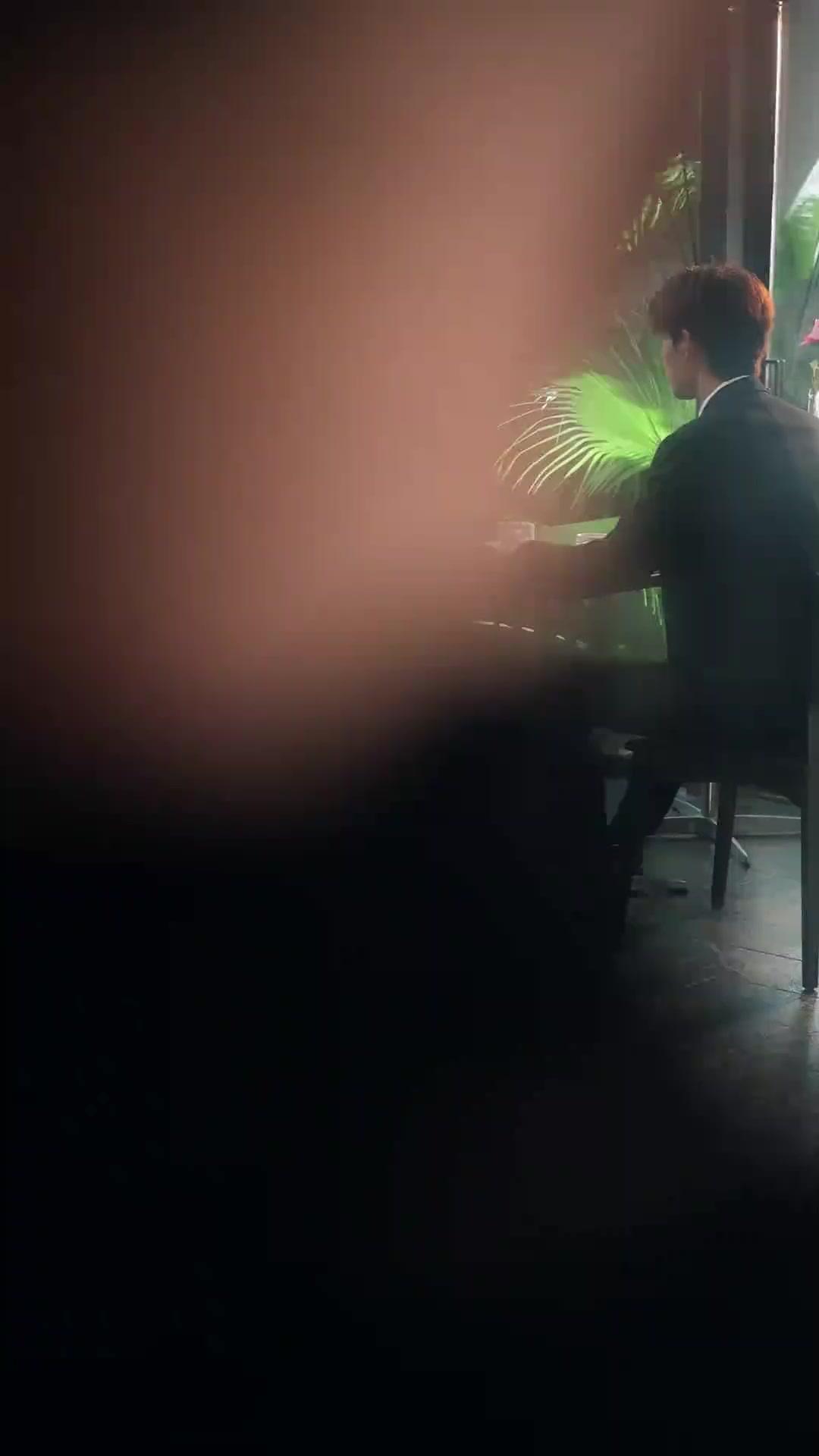 ピンポーン！理想の旦那様、配達中