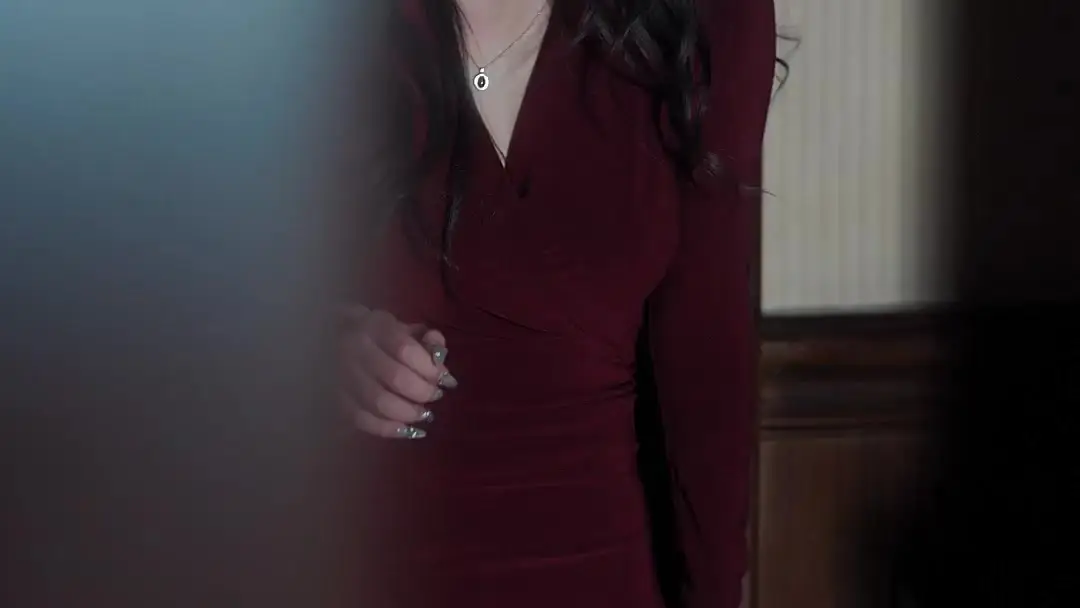 When White Fur Meets Crimson Regret