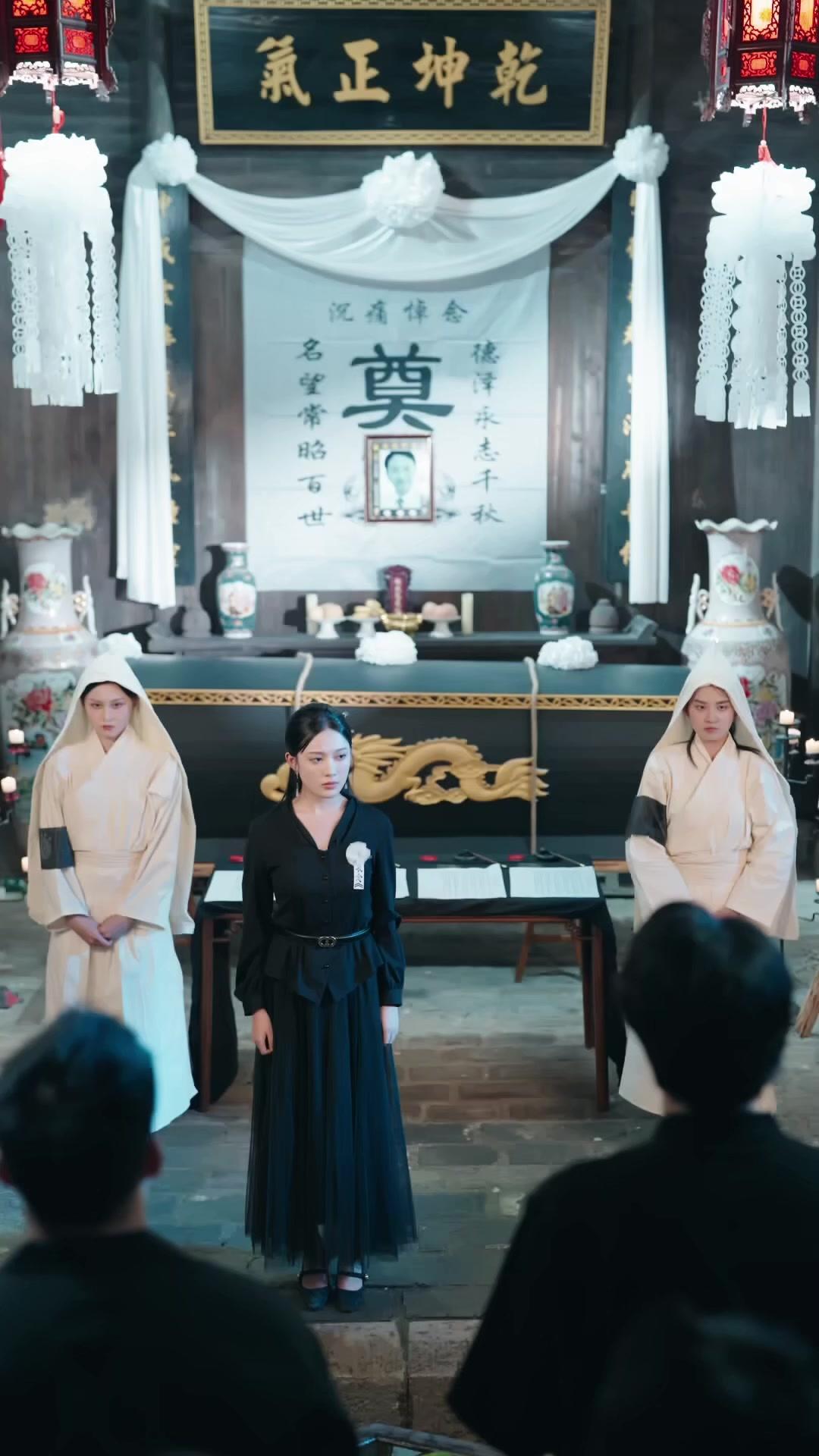 LES INTERDITS DU CERCUEIL 