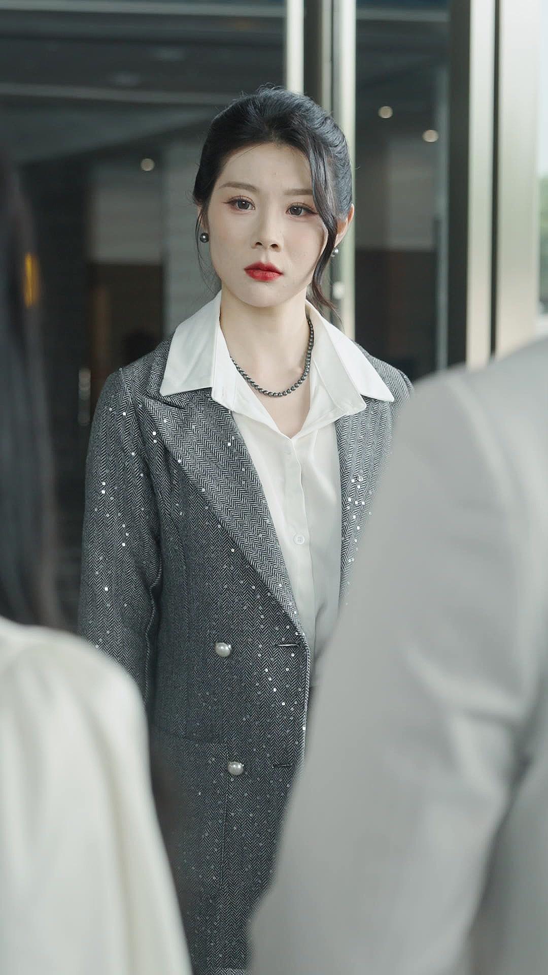 Cinta Retak Tak Sempurna