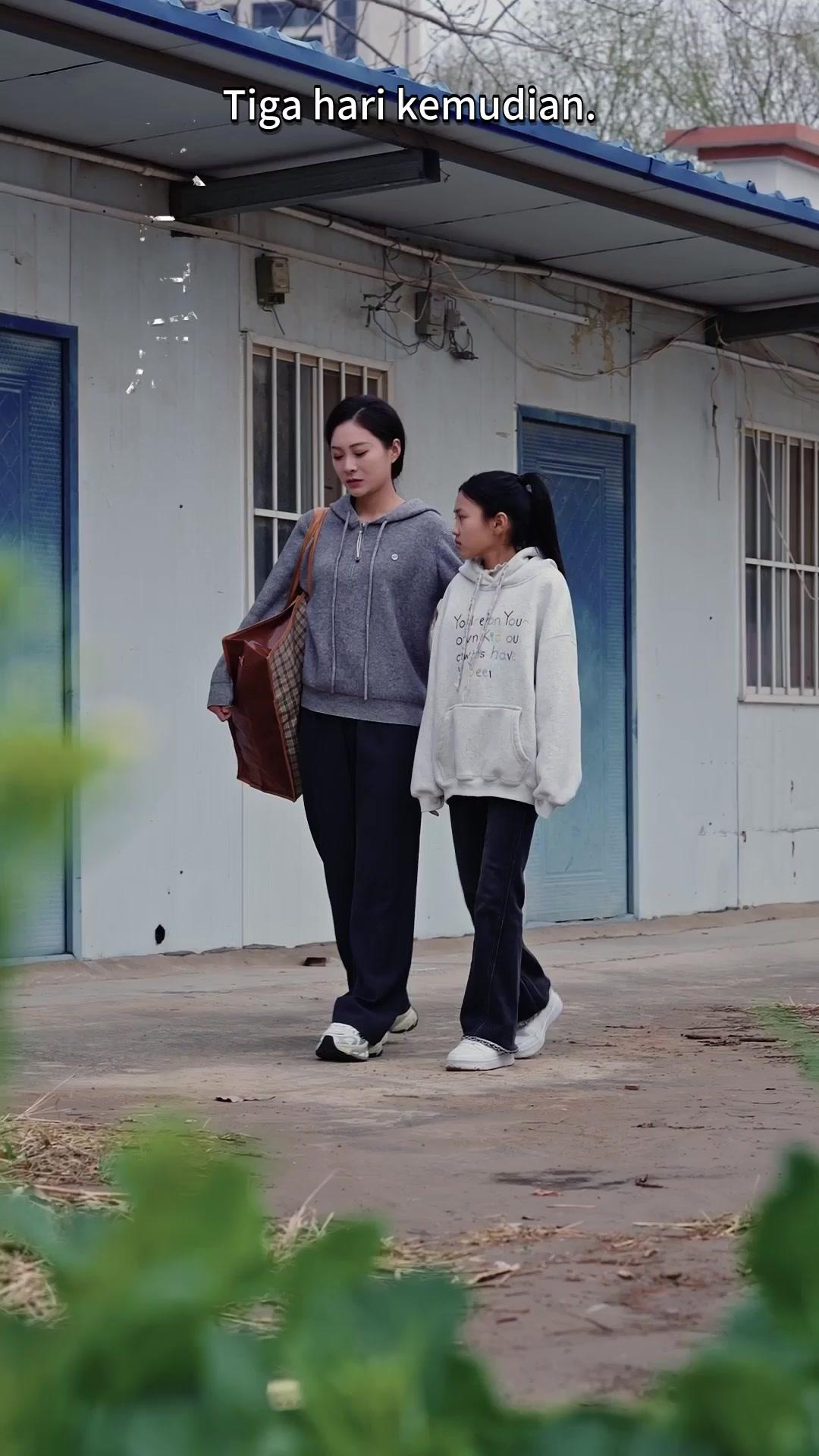 Aku Dibawa Angin, Kuizinkan Kau Pergi