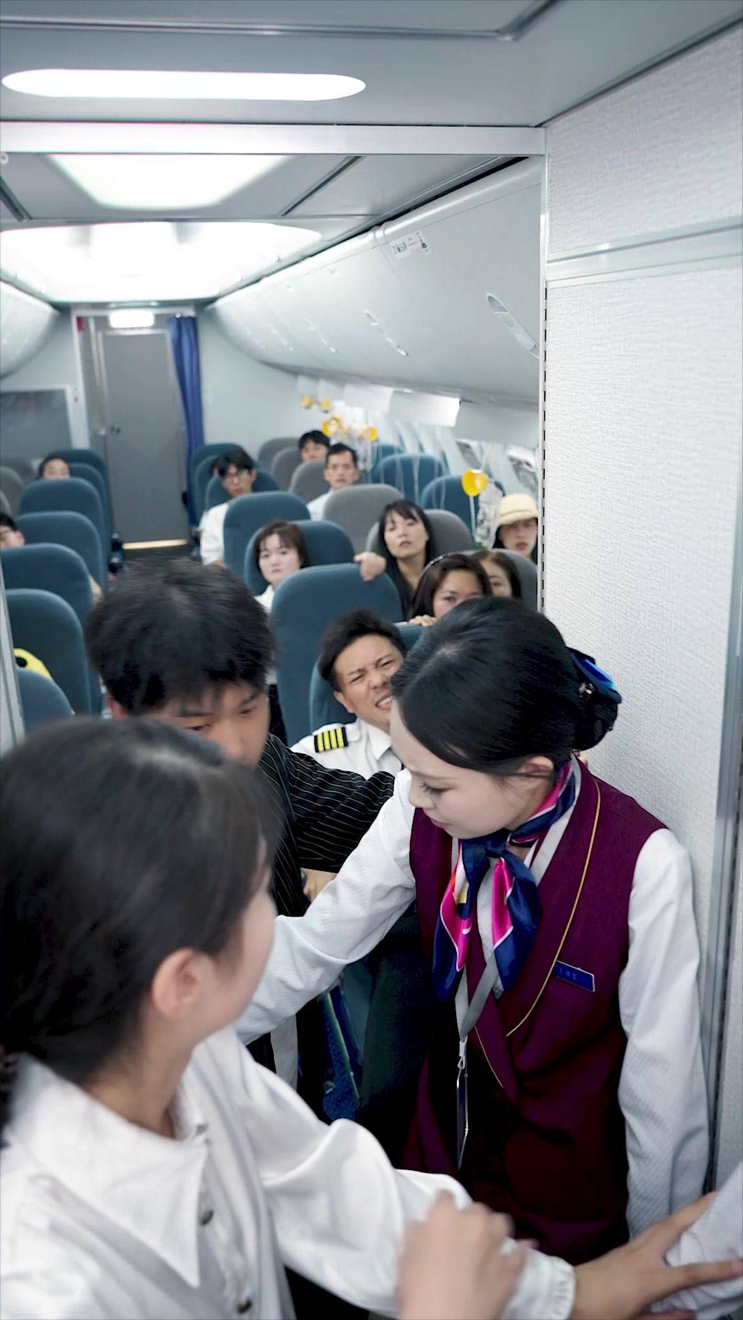 Pilot Cilik Pemberani