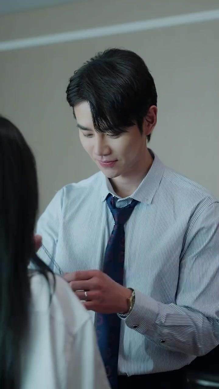 (Dubbed) My Broke Bodyguard is a Billionaire?