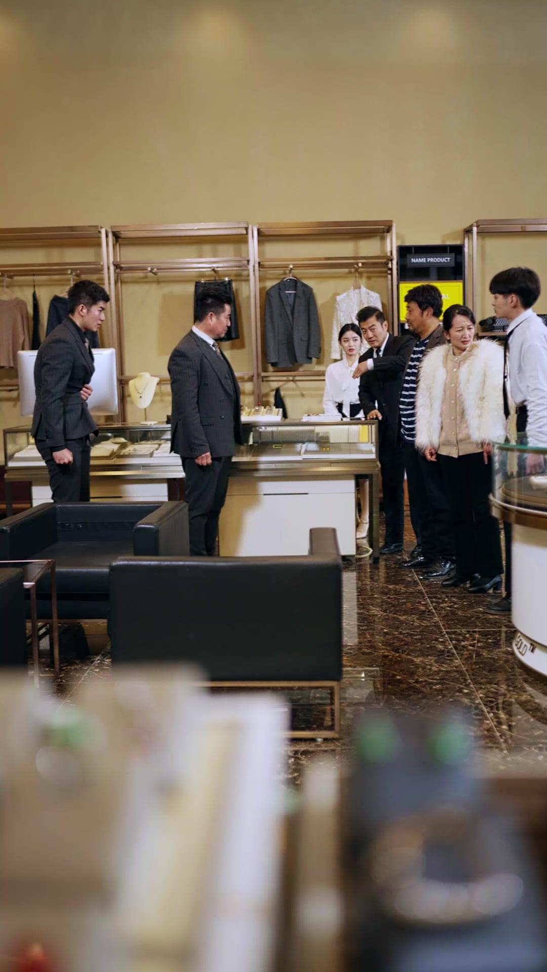 Drama Besan Kerana Seekor Ayam 