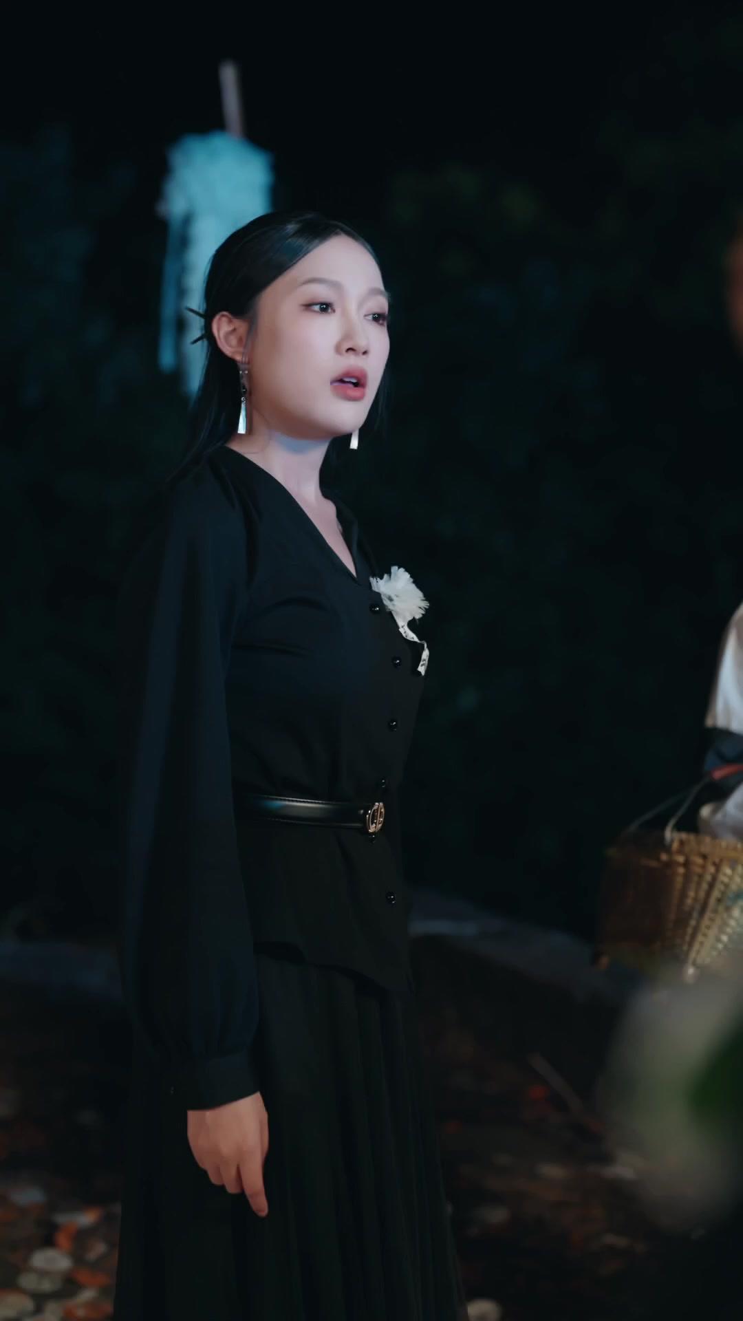 LES INTERDITS DU CERCUEIL 