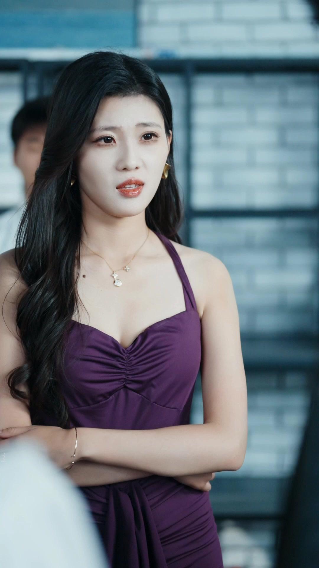 Pacarku Berbulu dan Manis