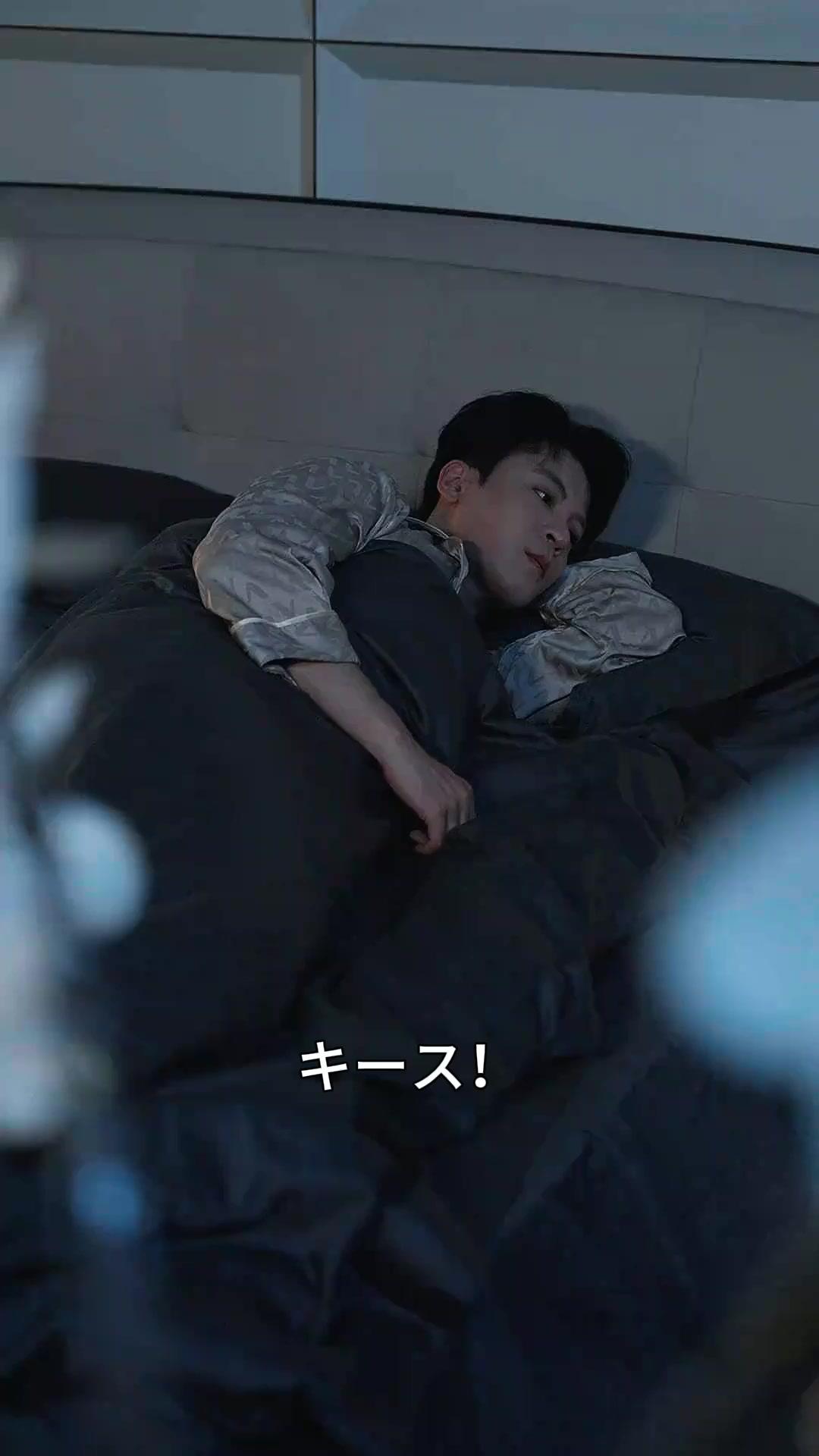 (吹き替え) 割れた鏡に映る俺たち