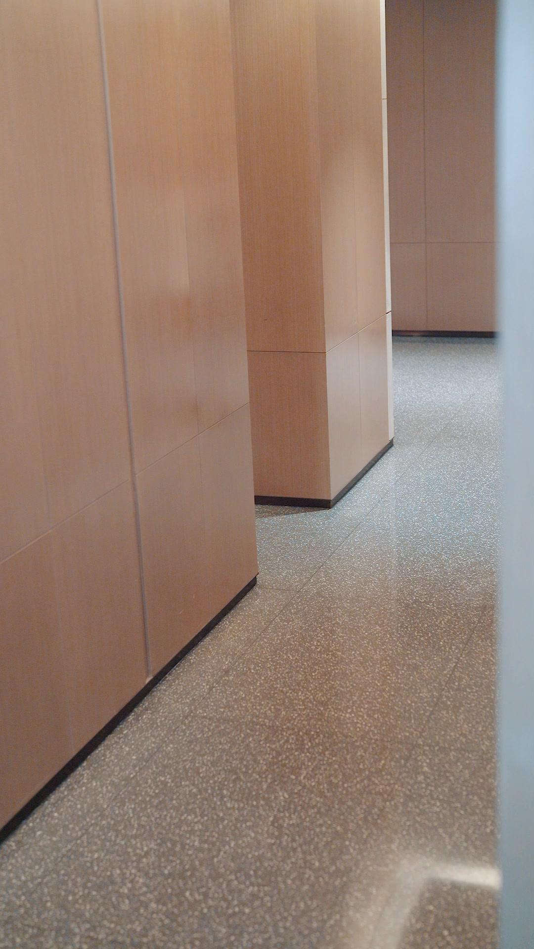 Cinta Terkoyak Malam Pertama 