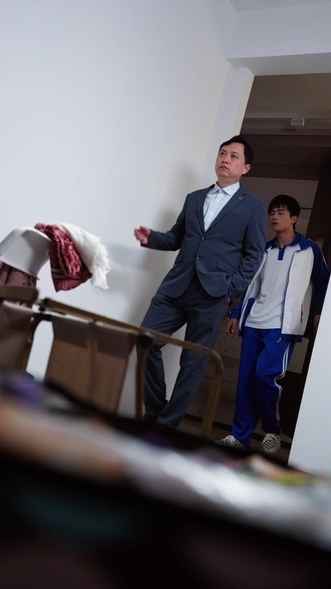 Sorry, Family! I'll Win Without You!