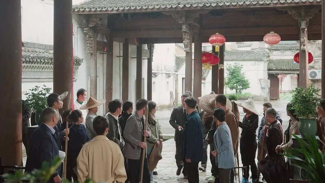 Flee As a Bird to Your Mountain: The Shovel That Split the Courtyard