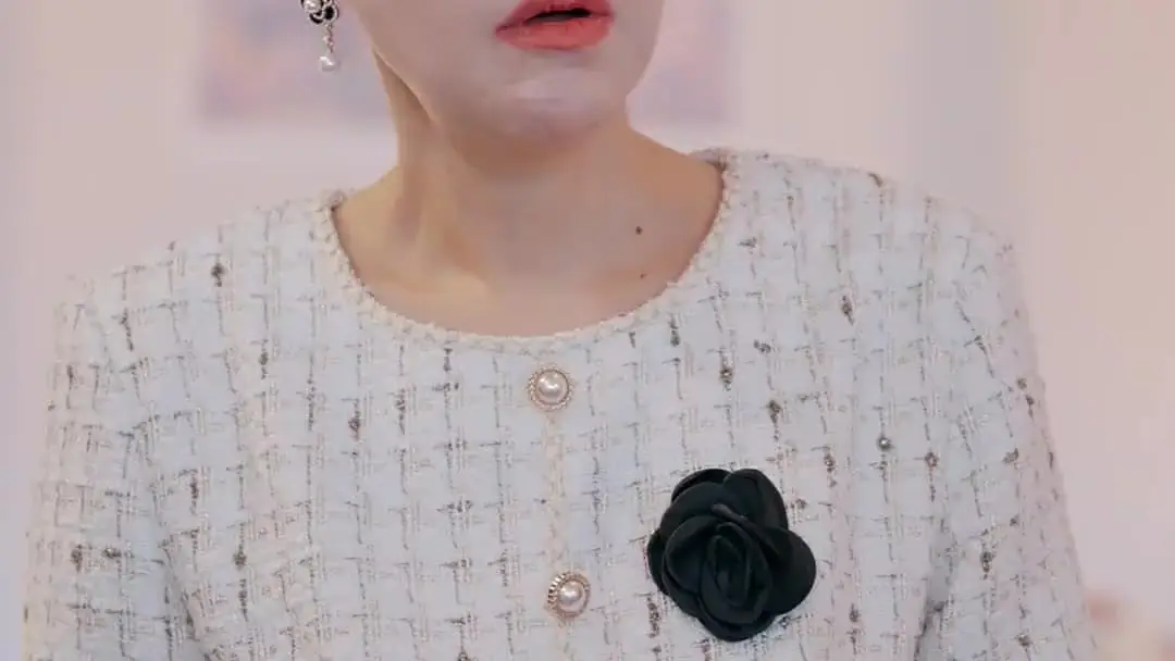 第二生的浪漫反擊：珠寶盒掀開時，誰才是真正的局外人？