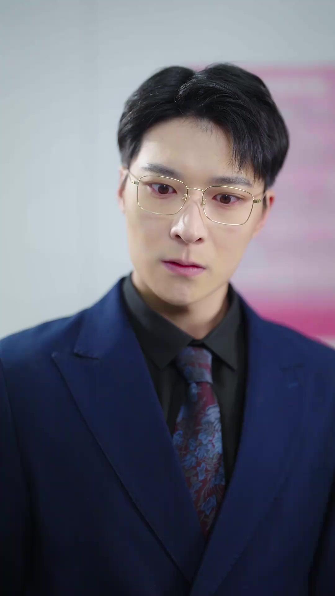 Contract? Oops, I’m in Love!