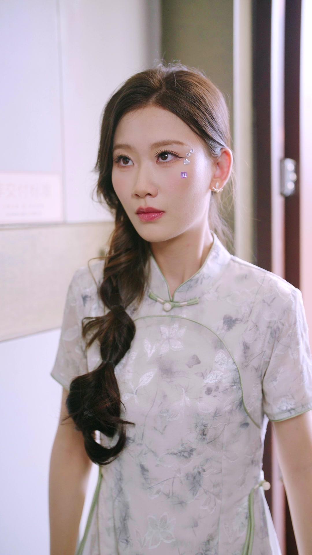 Cô Vợ Giả Ngốc