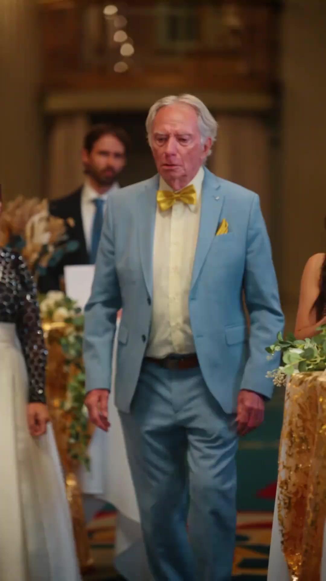 LA HÉRITIÈRE REVIENT