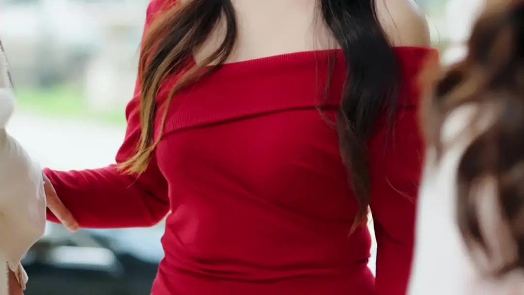 The Distance Between Cloud And Sea: The Unspoken Language of Three Women in Rainlight