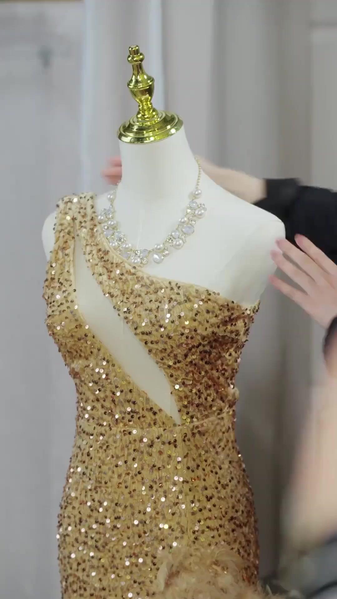 (Doblado) Presa en jaula dorada