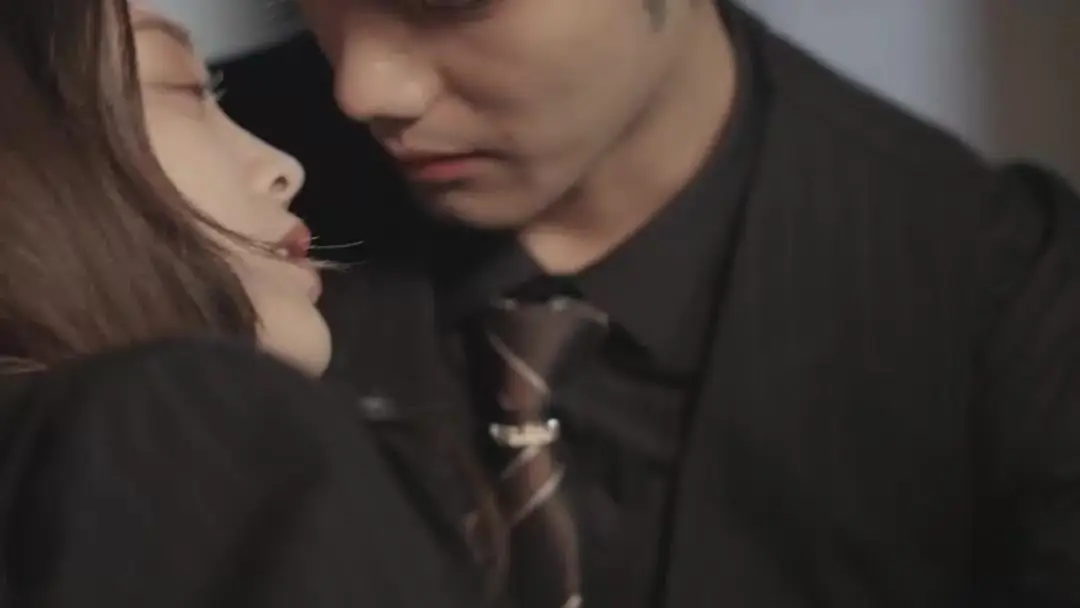 When the Pearl Necklace Speaks Louder Than Words