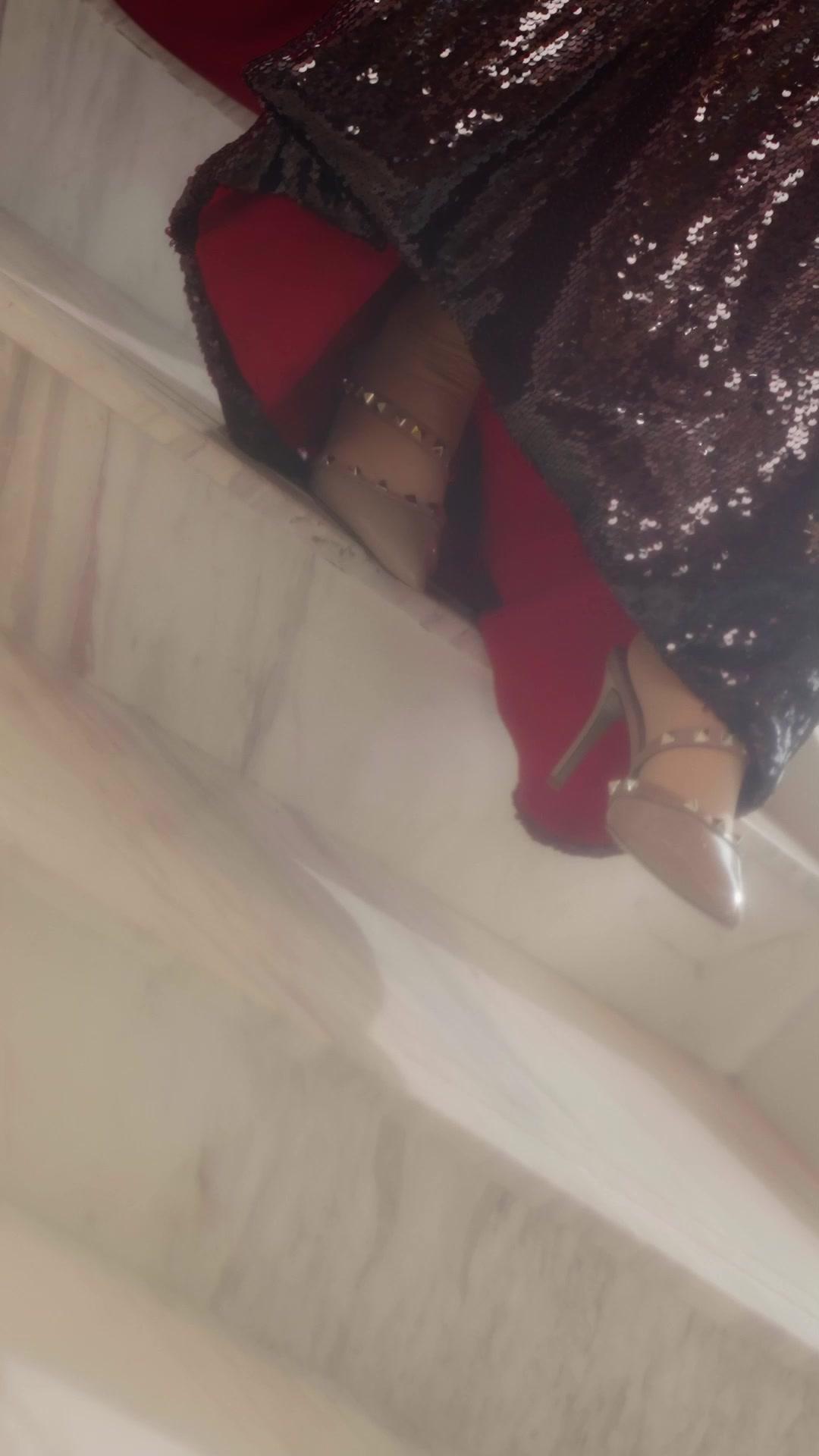 Con mi tarjeta, pagó a su amante