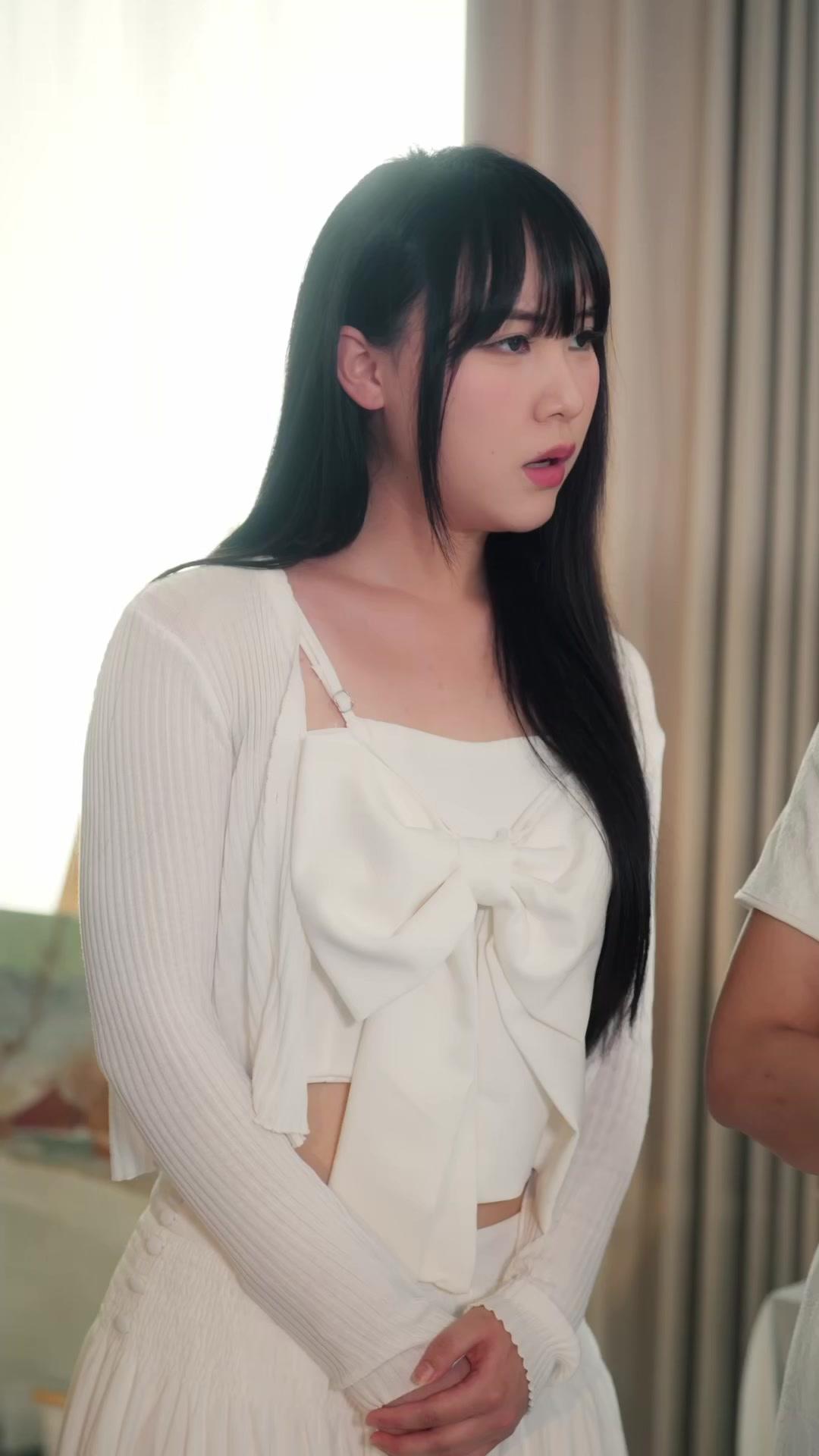 Bunga Mawar Tersembunyi