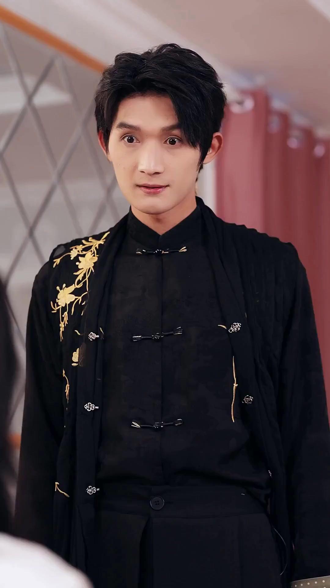 (Dubbed) System's Ultimatum: Love Me, Boss Lady!