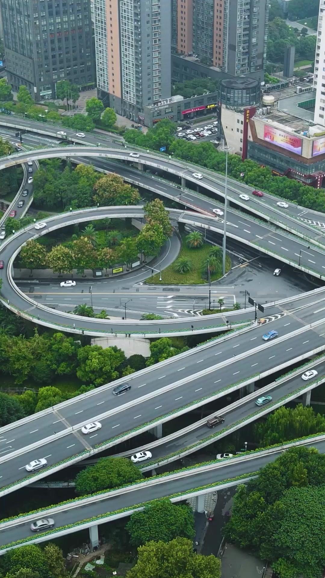 抉擇之後，餘生皆悔恨