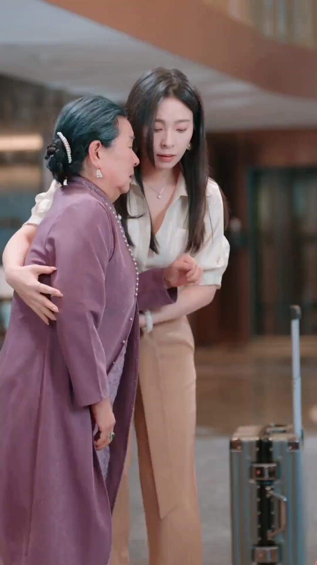 (Dublagem)Depois de Leilão, Casada com o Inimigo do Marido