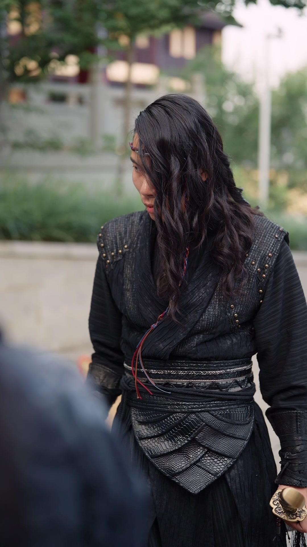 Sang Pewaris Jawara Pedang Pertama